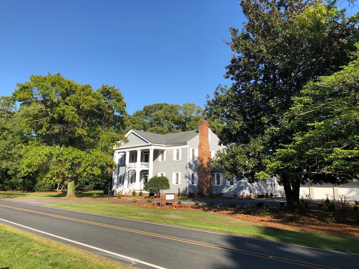 The Elizabethtown Inn Exterior foto