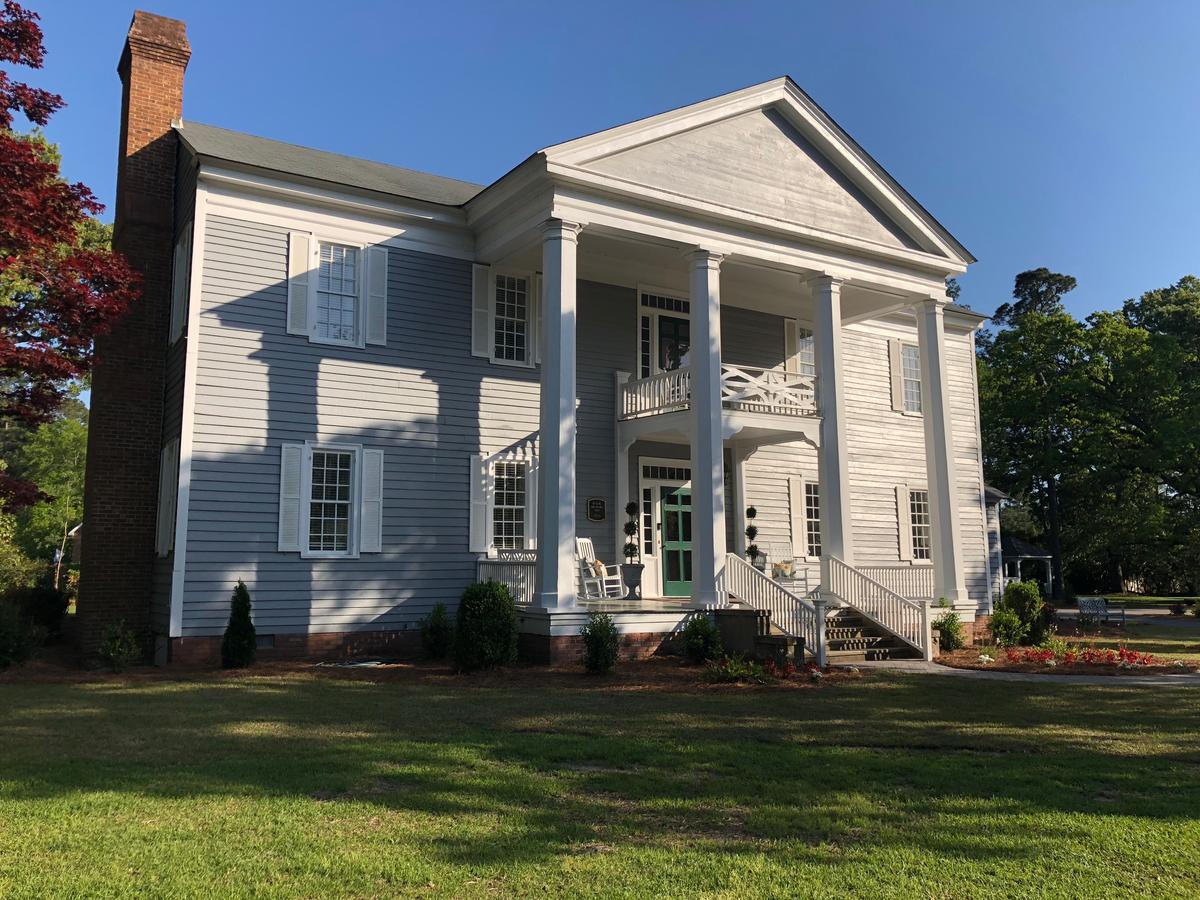 The Elizabethtown Inn Exterior foto